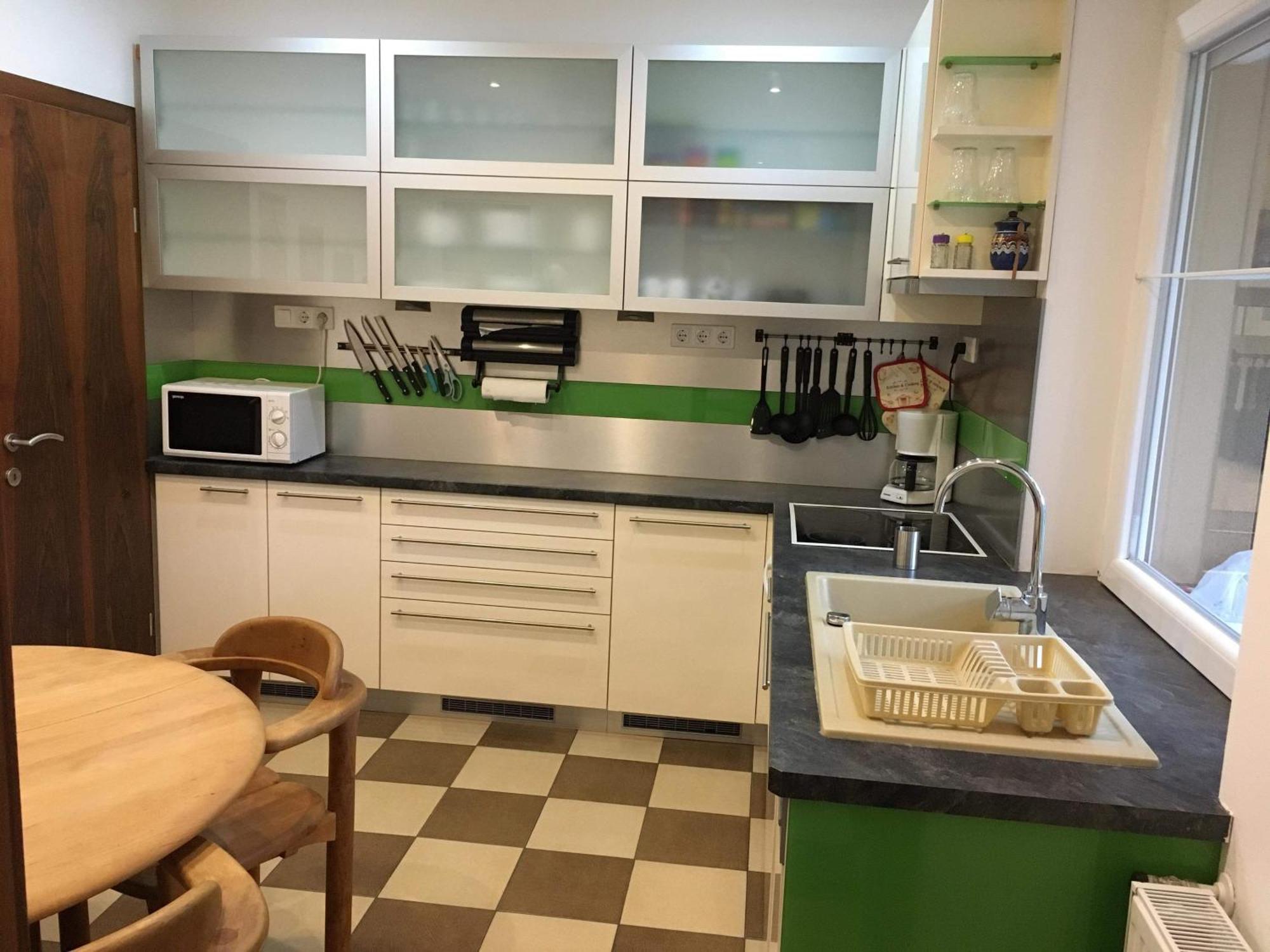 Rabbit Apartman Mosonmagyarovar Exterior photo